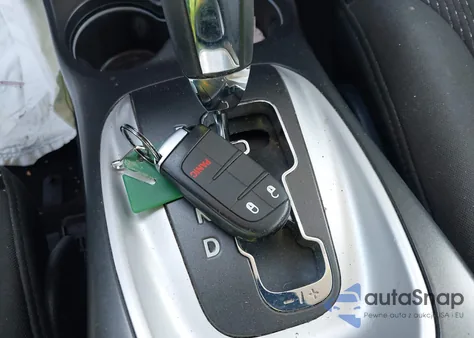 2019 Dodge Journey Se from USA, damaged, VIN 3C4PDCBB5KT687324